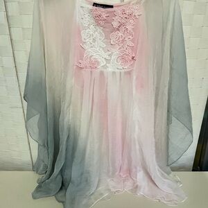 The Pyramid Collection Blouse Top Women’s Sz L/XL Gray Pink Lined